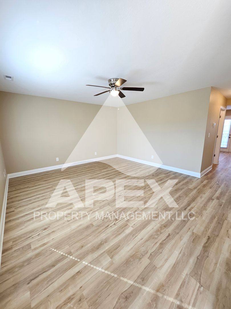 1540 E Old Topside, Louisville, TN 37777 - Townhouse for Rent - Image 5