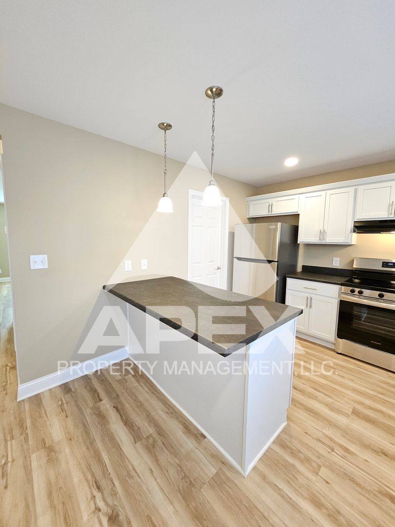 1540 E Old Topside, Louisville, TN 37777 - Townhouse for Rent - Image 10