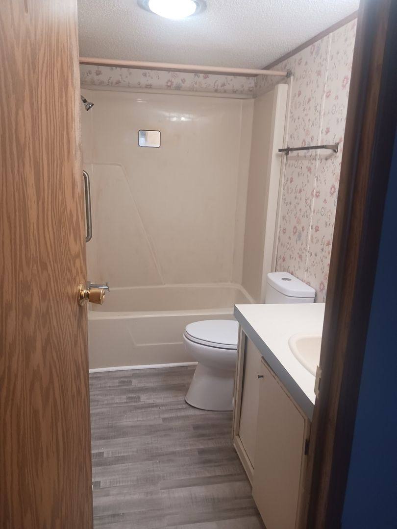 Apartment for rent at 11880 S 100 E, Fairmount, IN 46928