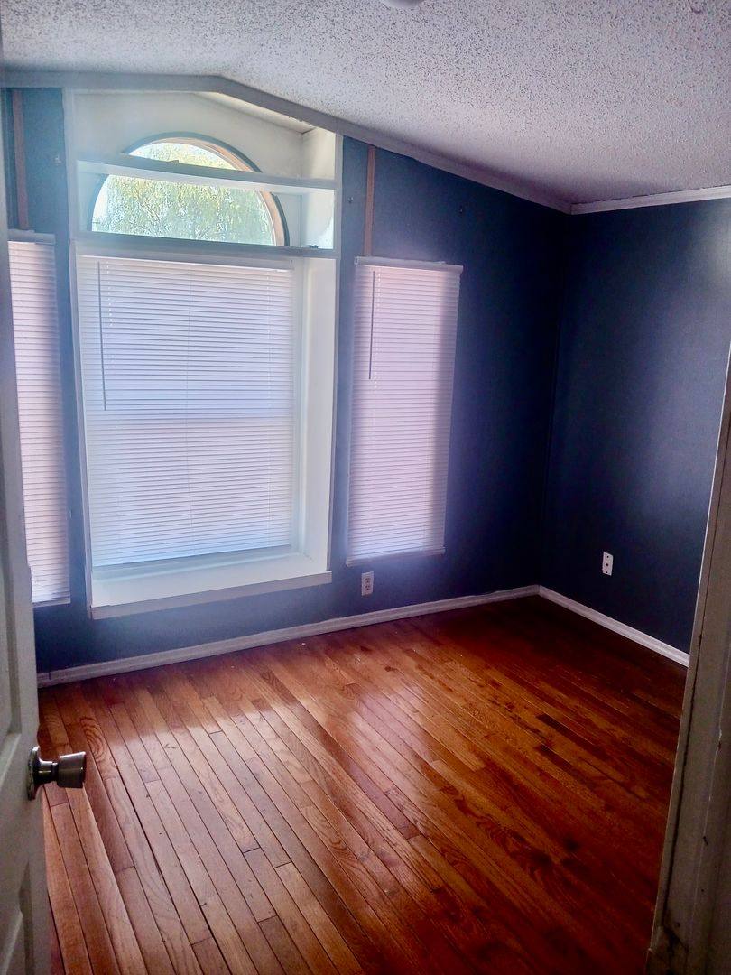 Apartment for rent at 11880 S 100 E, Fairmount, IN 46928