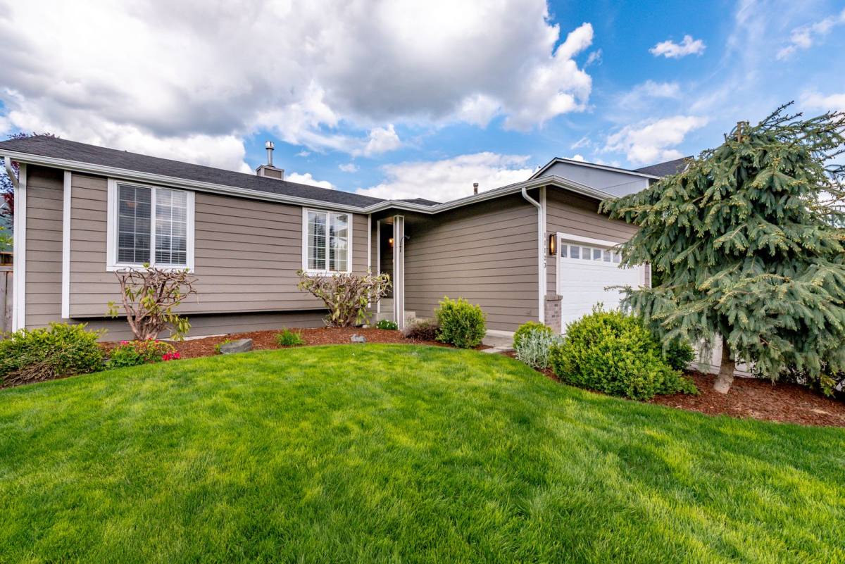 House for rent at 11123 172nd St E, Puyallup, WA 98374