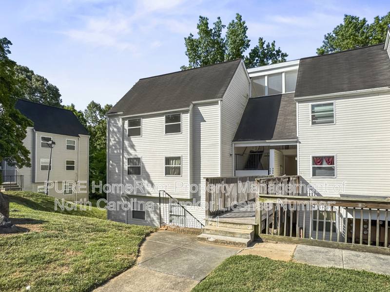 House for rent at 9123 Spyglass Place #C, Charlotte, NC 28214