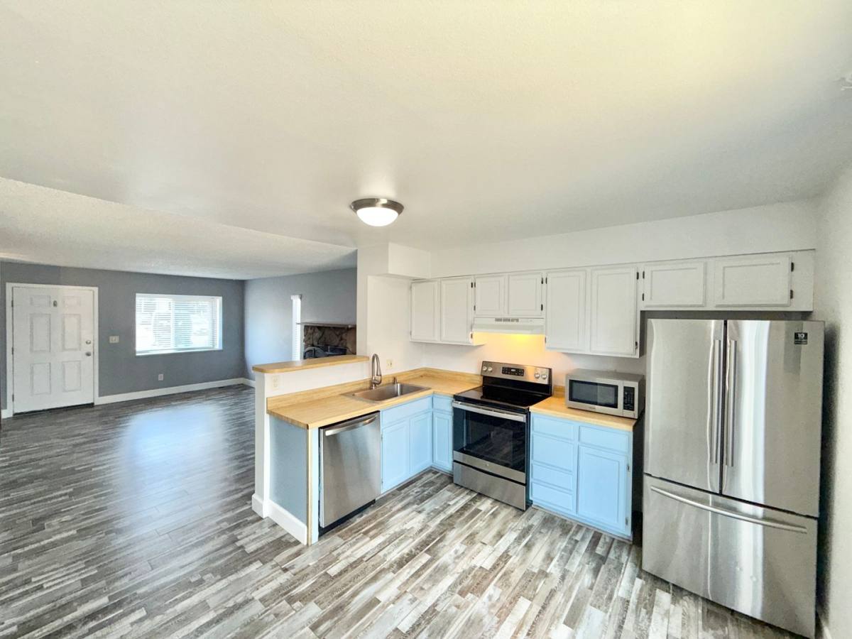 Townhouse for rent at 7618 Lexington Manor Dr, Colorado Springs, CO 80920
