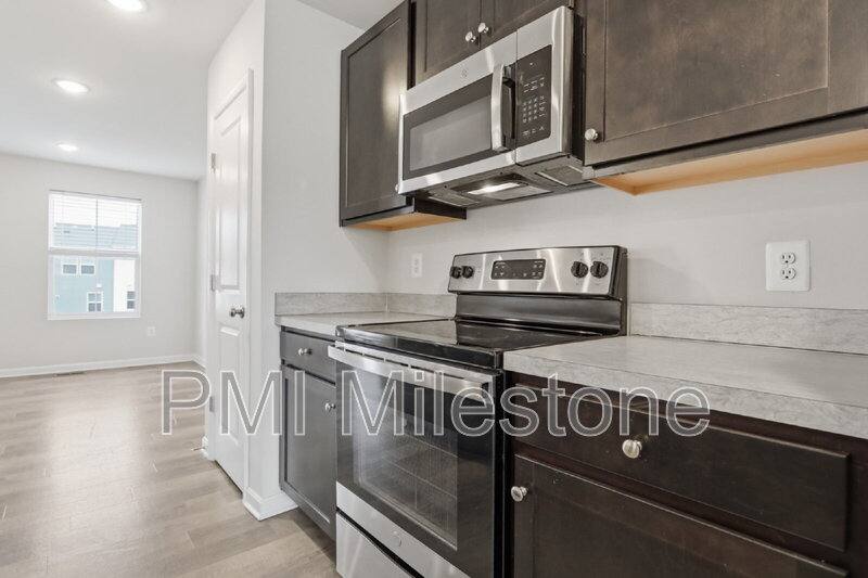 Townhouse for rent at 141 Perdiz Rd, Hedgesville, WV 25427