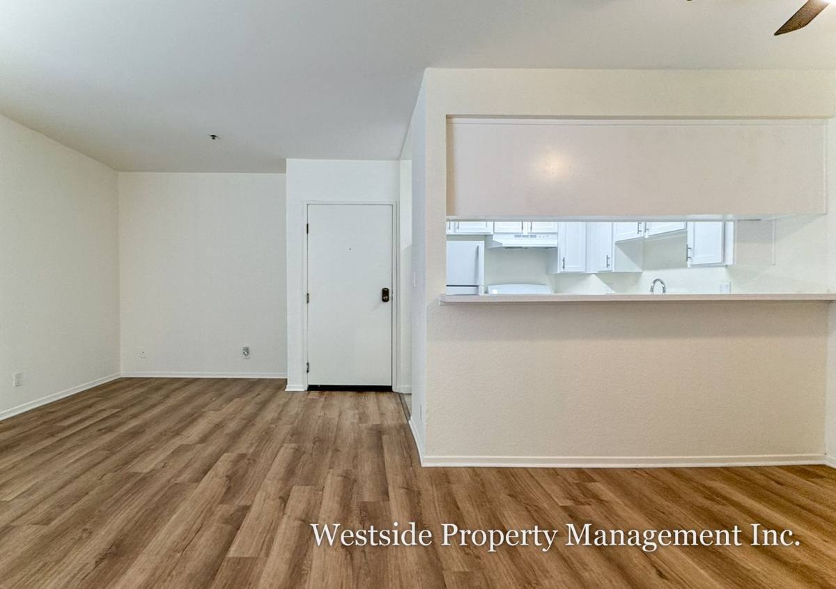 Apartment for rent at 3848 Overland Ave #108, Culver City, CA 90232