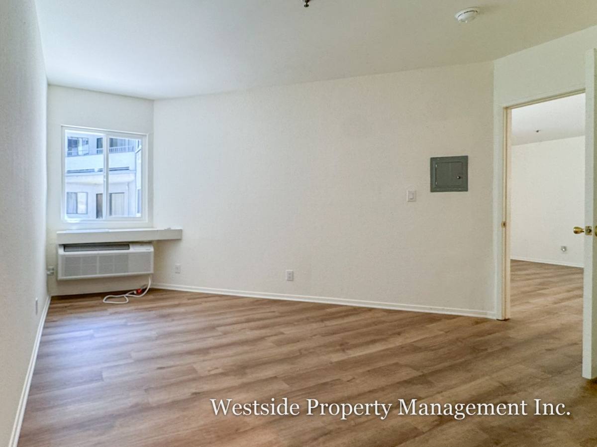 Apartment for rent at 3848 Overland Ave #108, Culver City, CA 90232