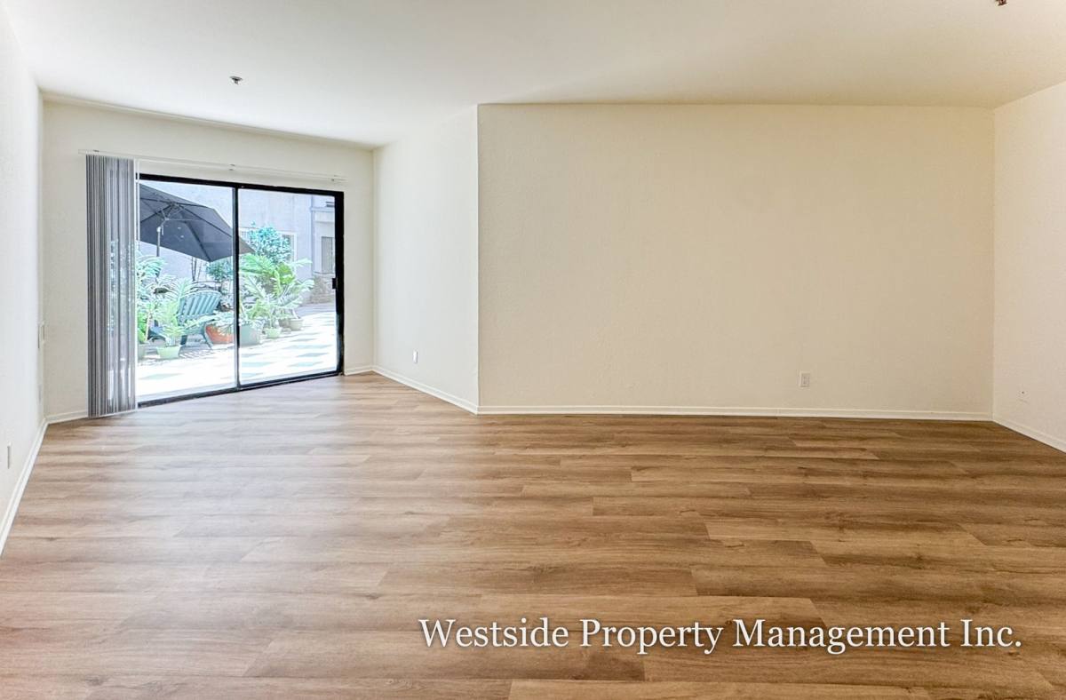 Apartment for rent at 3848 Overland Ave #108, Culver City, CA 90232