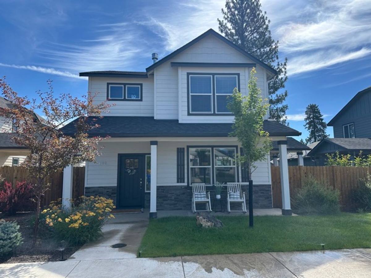 House for rent at 692 W Willitts St, Sisters, OR 97759