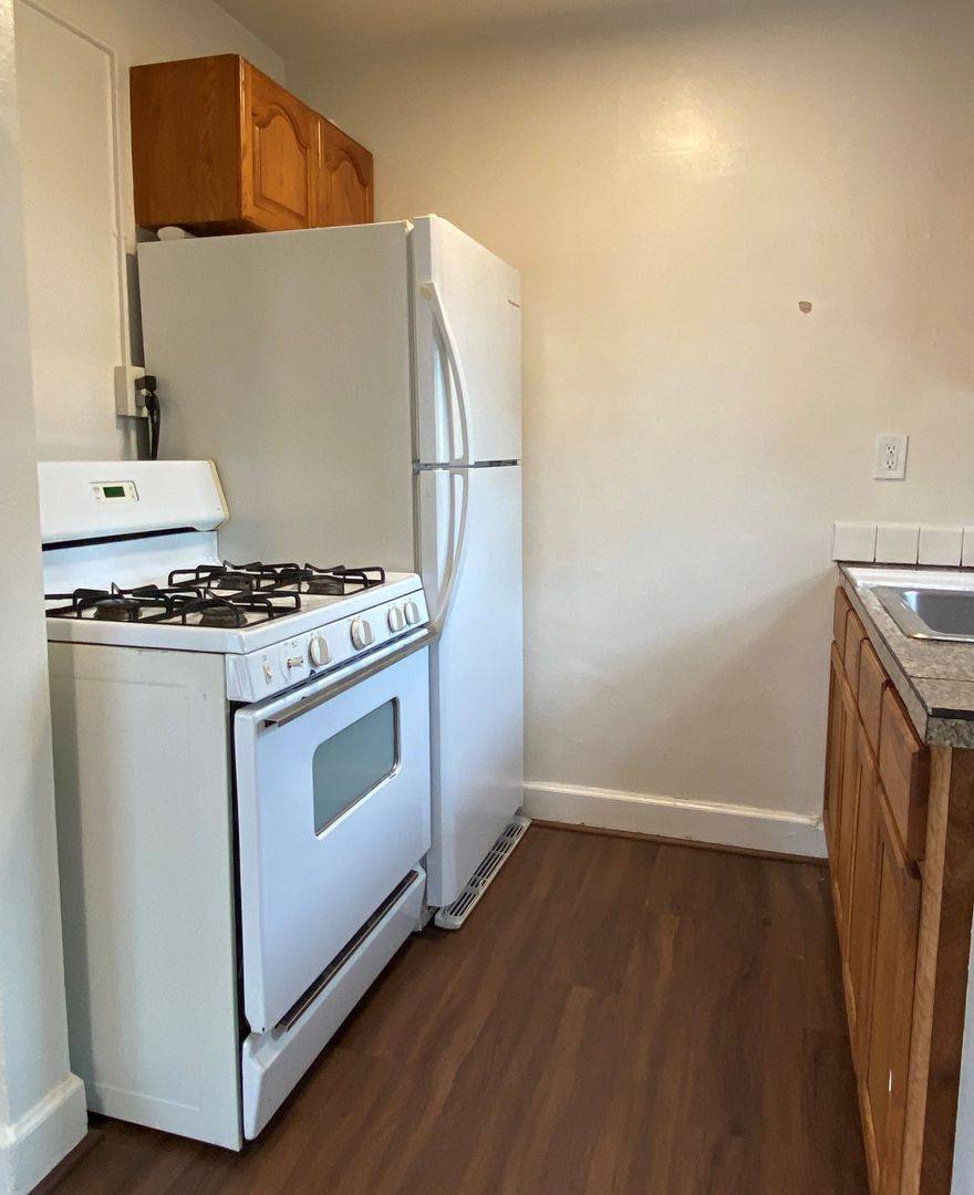 Apartment for rent at 926 N 104th St, Seattle, WA 98133