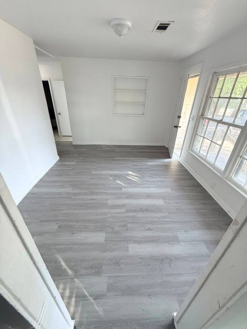 Apartment for rent at 415 S Colorado, Whitney, TX 76692