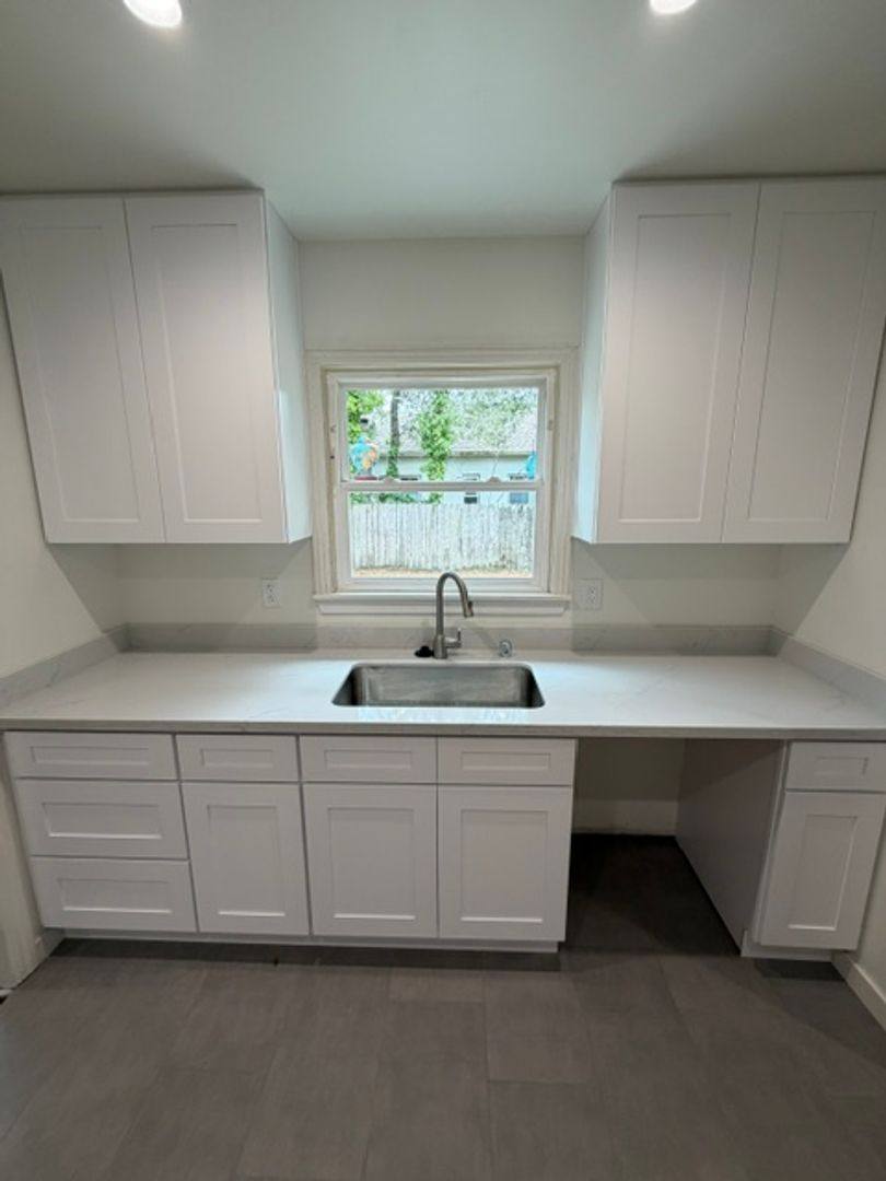 House for rent at 2009 Orchard St, Santa Rosa, CA 95404