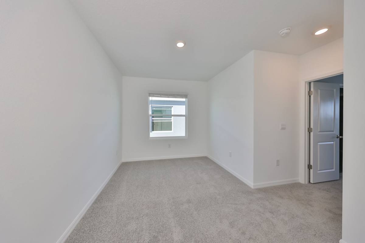 Townhouse for rent at 379 Mangrove Shade Circle, Apollo Beach, FL 33572