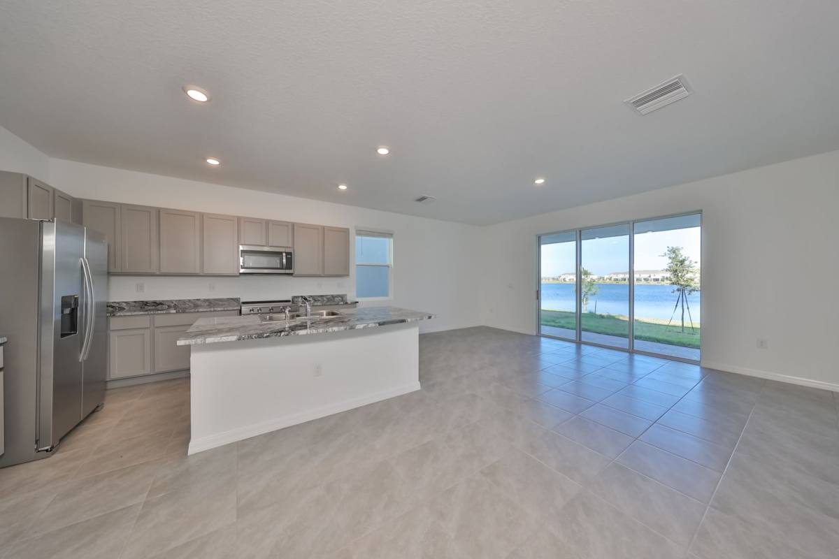 Townhouse for rent at 379 Mangrove Shade Circle, Apollo Beach, FL 33572