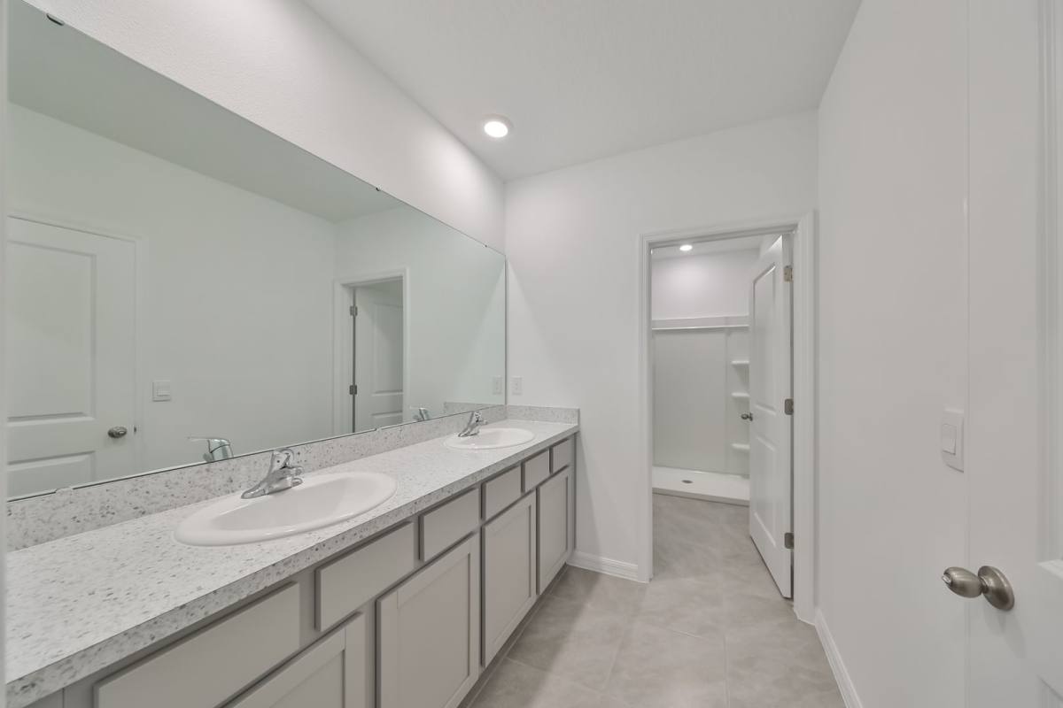 Townhouse for rent at 379 Mangrove Shade Circle, Apollo Beach, FL 33572