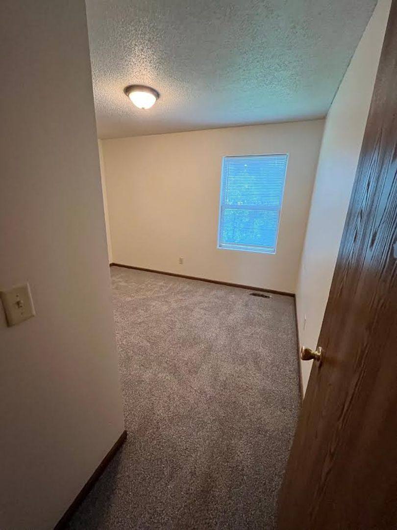 Townhouse for rent at 1340 Holloway Dr, Plymouth, IN 46563