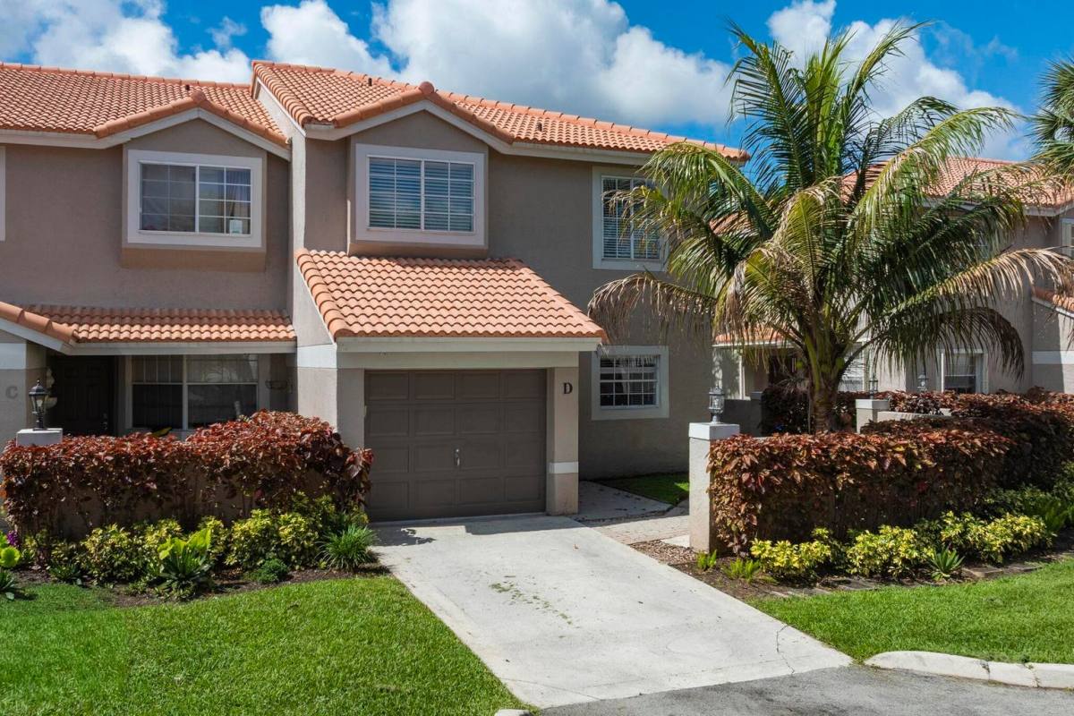 Townhouse for rent at 20970 Via Oleander D, Boca Raton, FL 33428