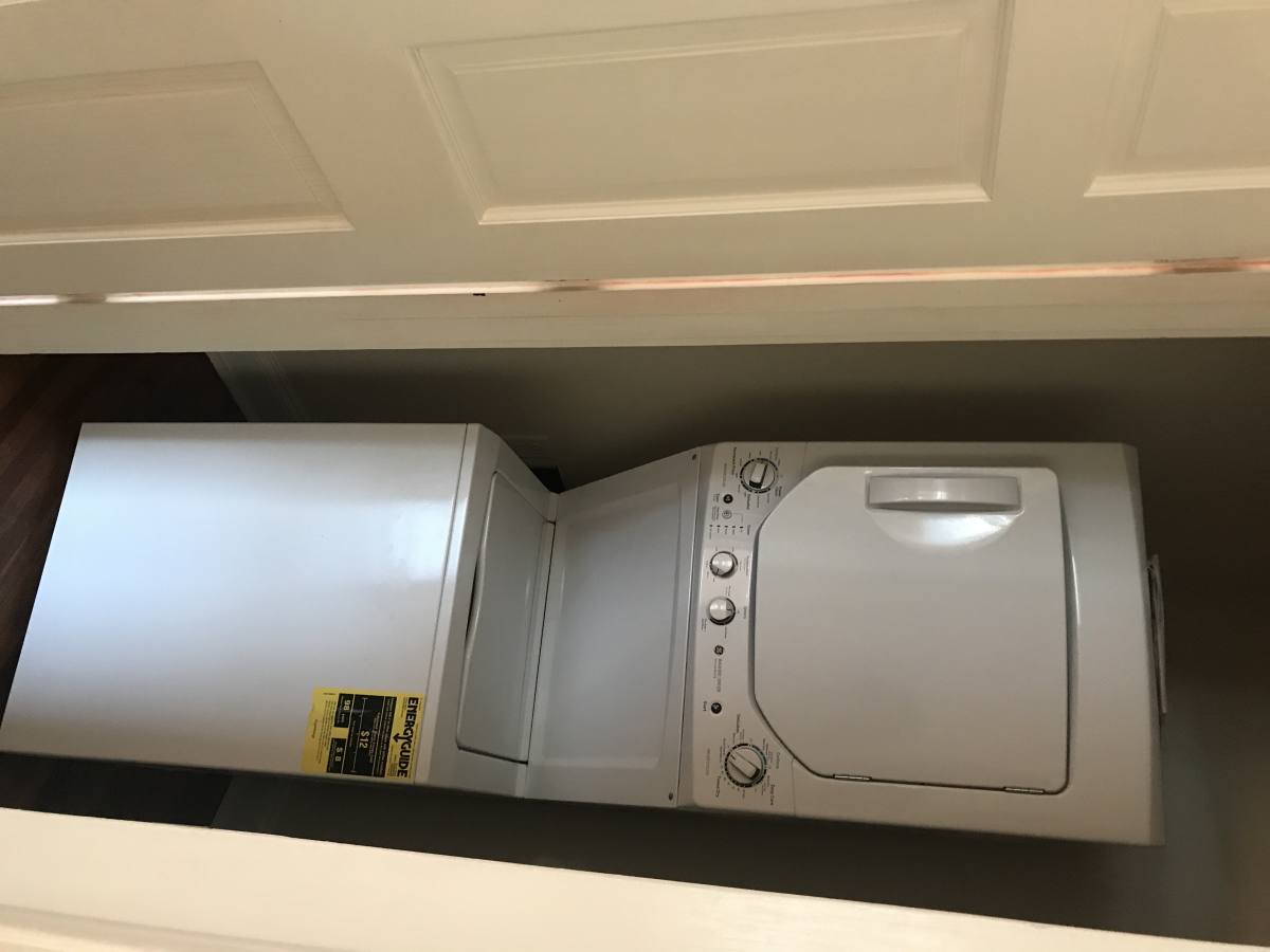 Apartment for rent at 403 8th Ave #1, Huntington, WV 25701