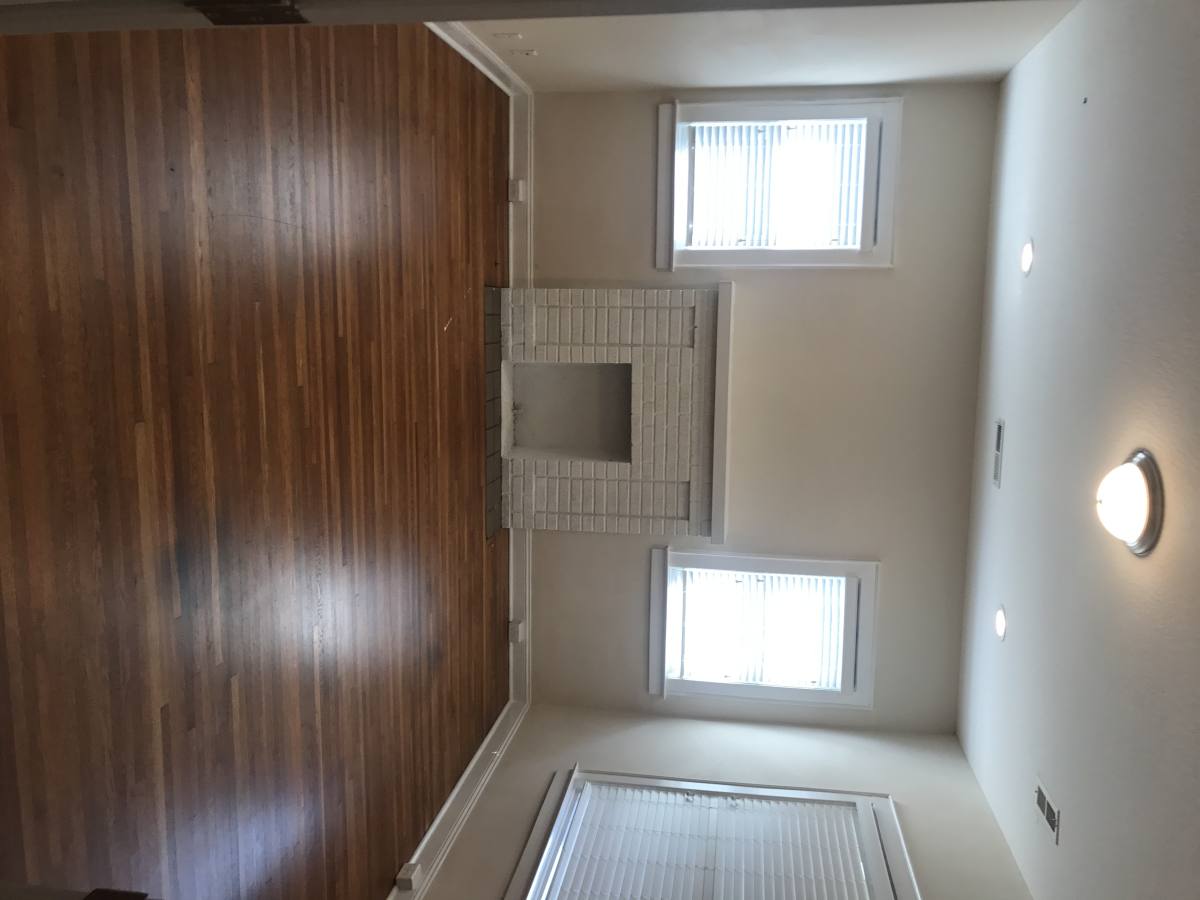 Apartment for rent at 403 8th Ave #1, Huntington, WV 25701