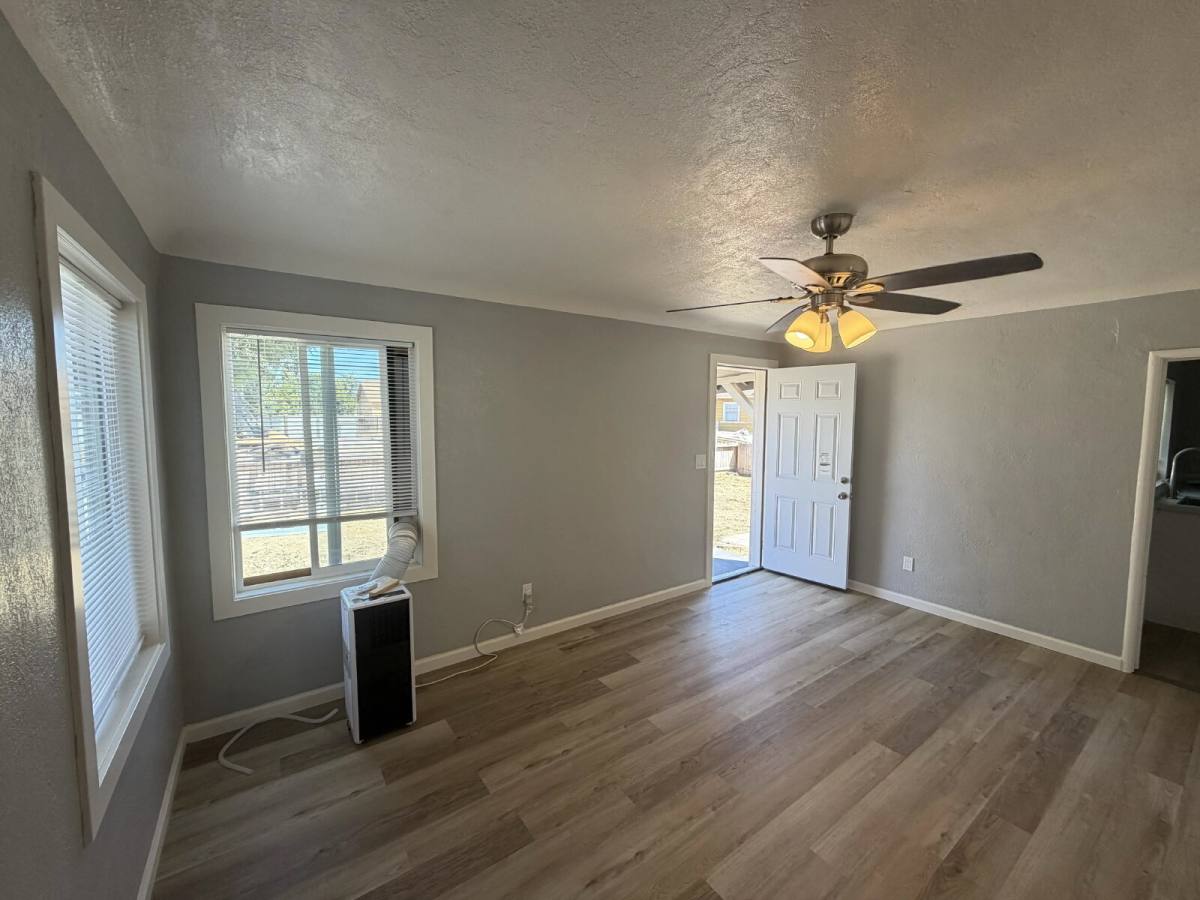 Apartment for rent at 1415 1 2 Mono Dr, Modesto, CA 95354