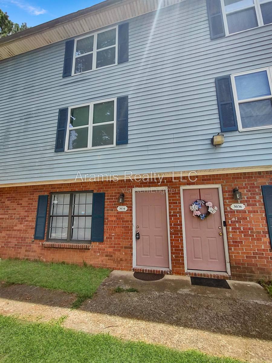Townhouse for rent at 3034 Destin Circle, Snellville, GA 30078