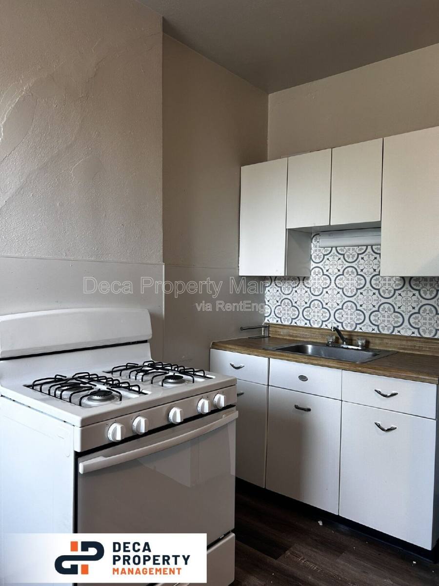 Apartment for rent at 3226 Utah St #2F, Saint Louis, MO 63118