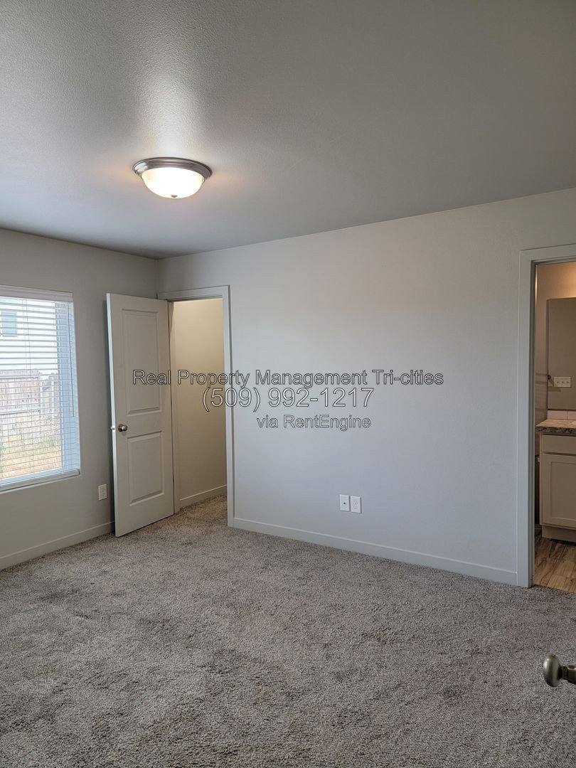 Apartment for rent at 412 Whitefish Lane, Pasco, WA 99301