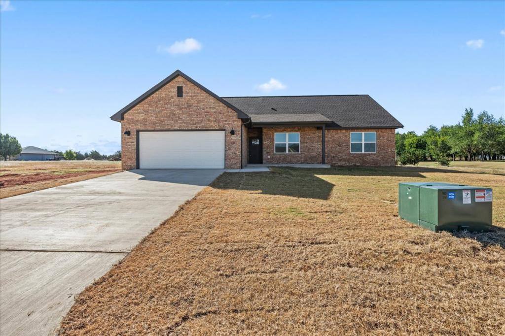 House for rent at 9718 Vacation Dr, Guthrie, OK 73044