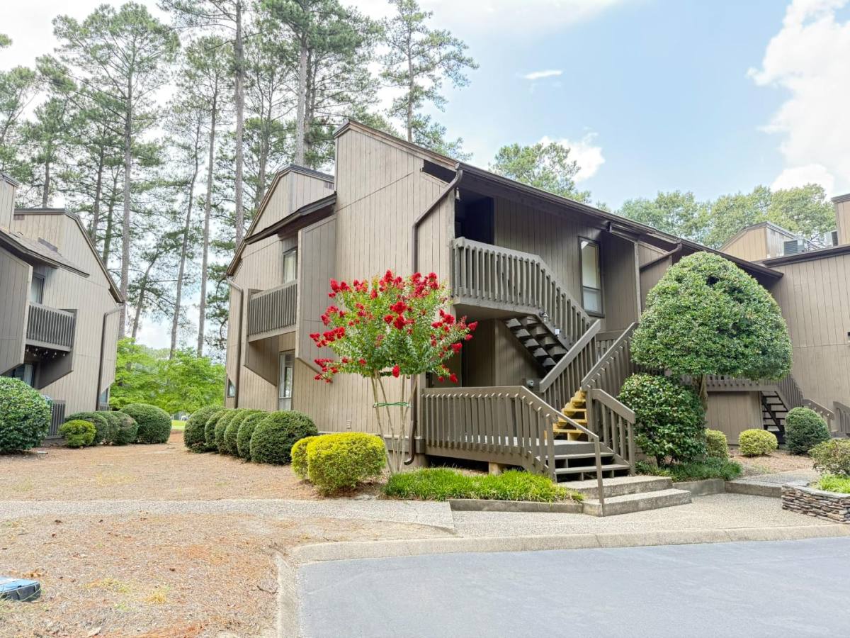 Condo for rent at 10 Pine Tree Rd, Pinehurst, NC 28374
