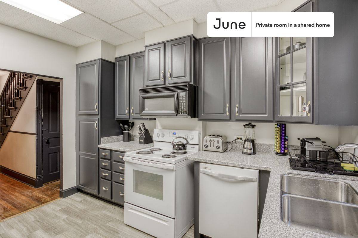 Apartment for rent at 735 Girard St NW #2B, Washington, DC 20001