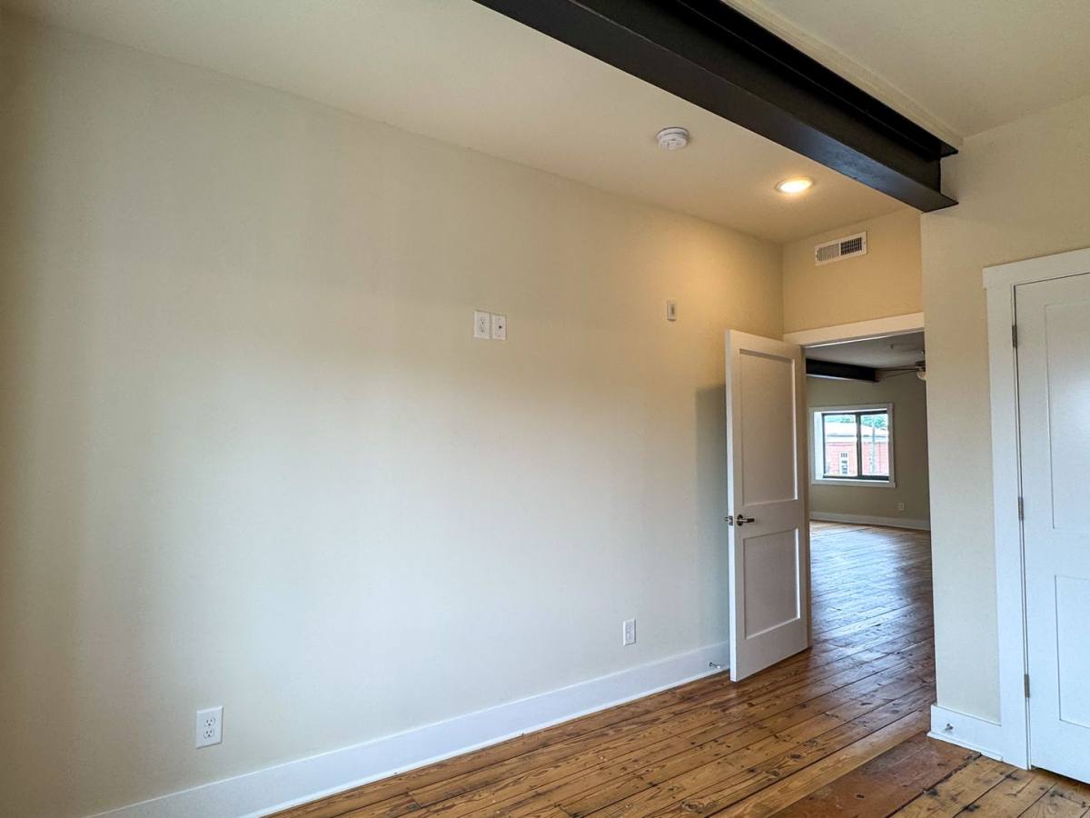 Apartment for rent at 106 N Main St #4, Hopewell, VA 23860