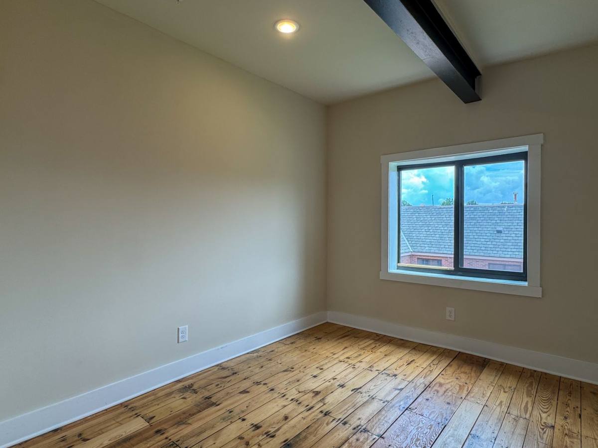 Apartment for rent at 106 N Main St #4, Hopewell, VA 23860