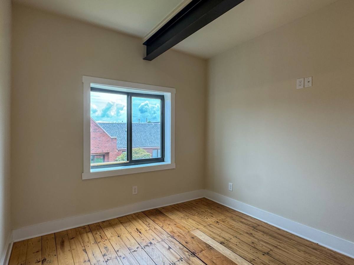 Apartment for rent at 106 N Main St #4, Hopewell, VA 23860