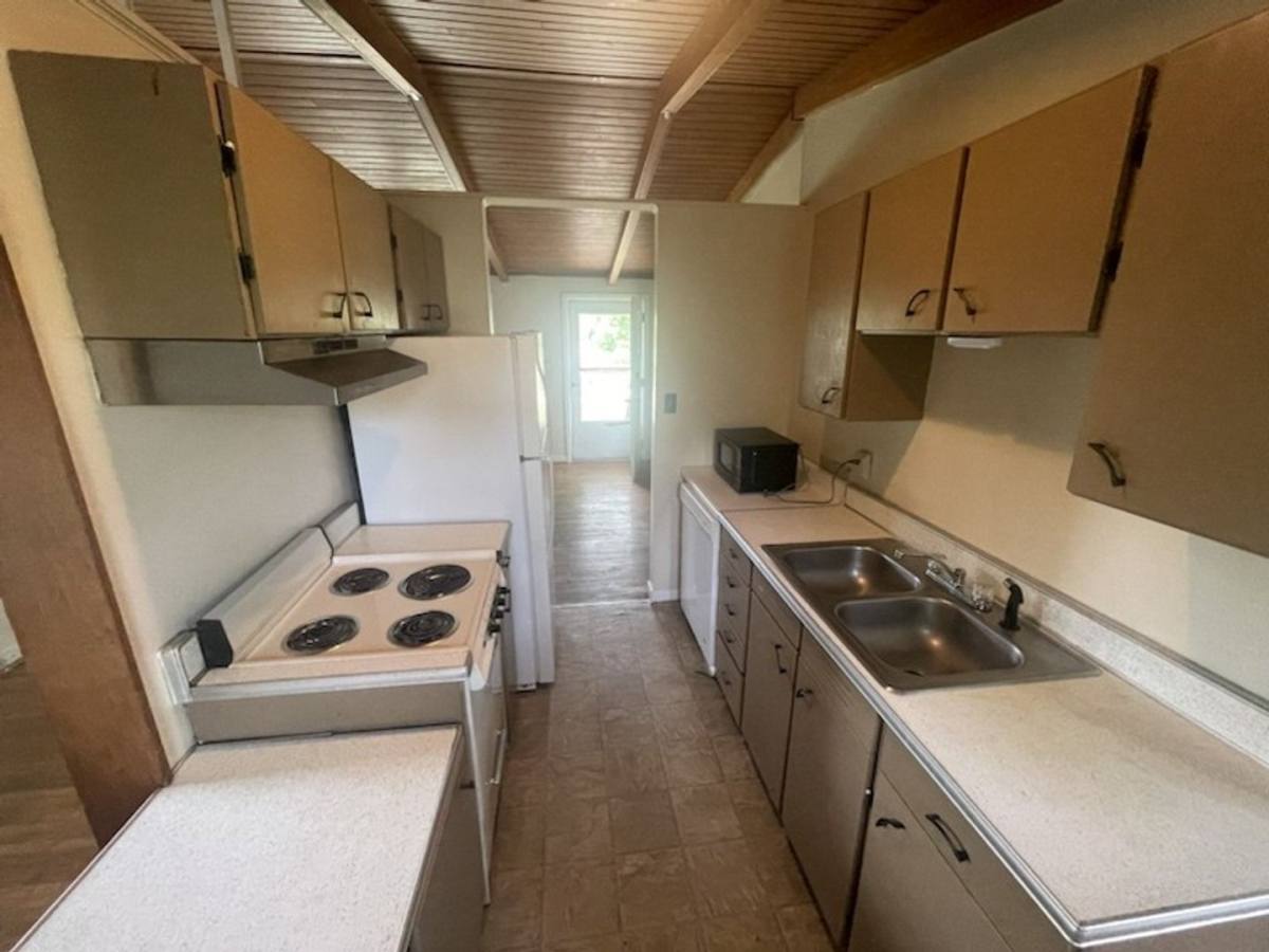 House for rent at 620 E Roanoke St, Blacksburg, VA 24060