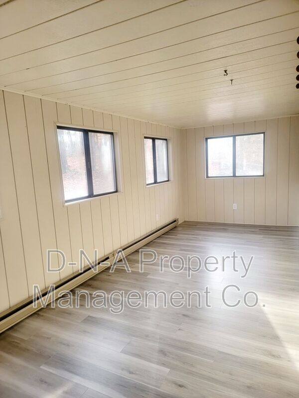 House for rent at 1513 Locust Lane, Pocono Lake, PA 18347