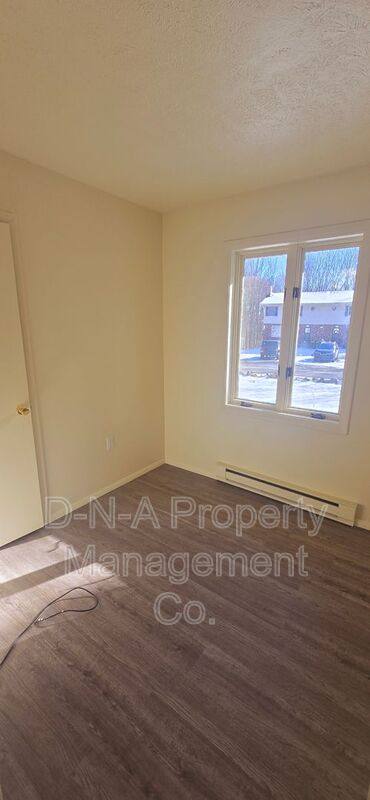 House for rent at 39 Mountain Dr, Mount Pocono, PA 18344