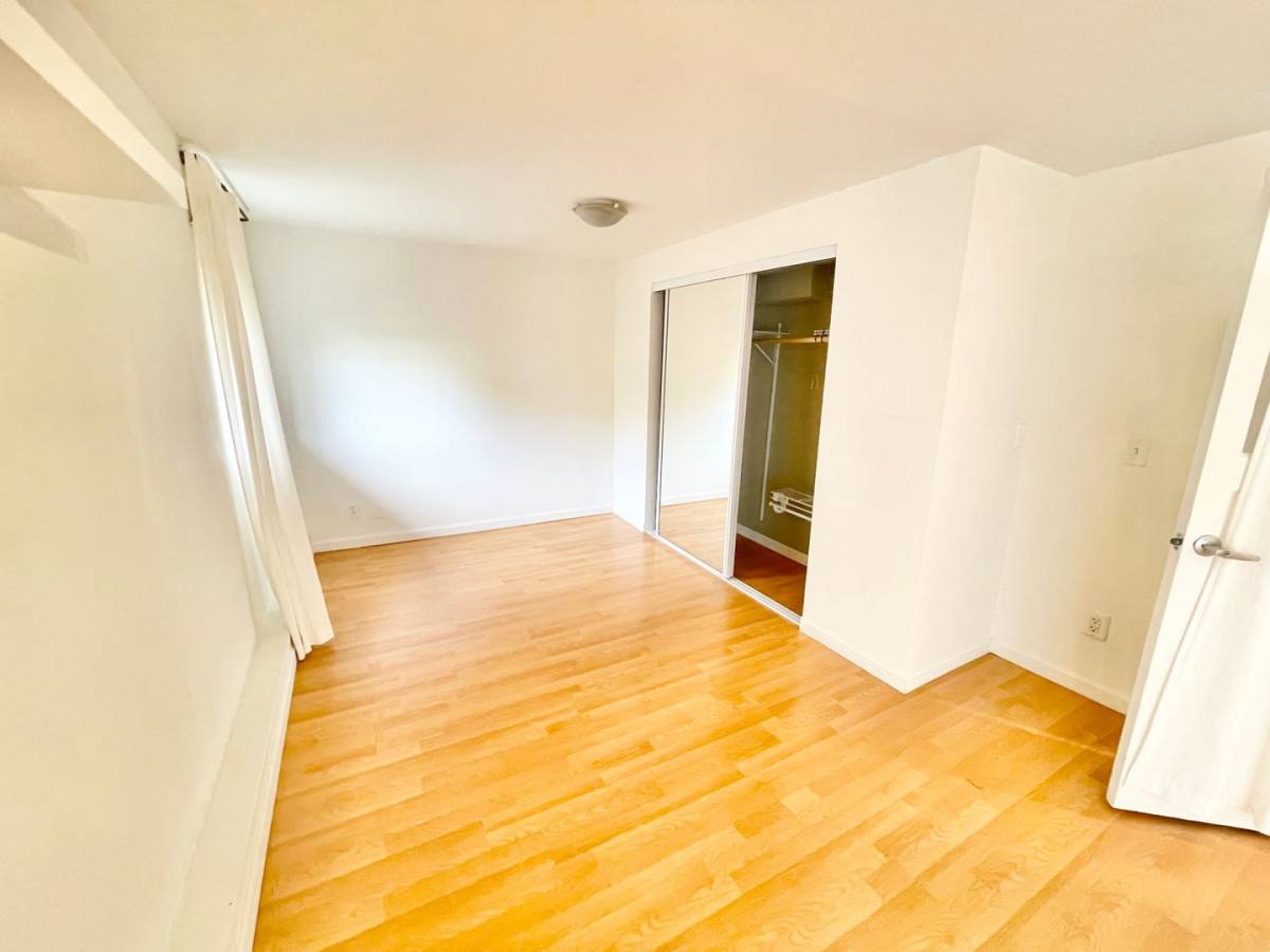 House for rent at 1866 36th Ave, San Francisco, CA 94122