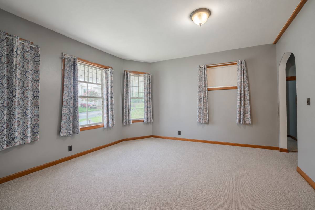 Apartment for rent at 728 N Territorial Rd, Clyman, WI 53016