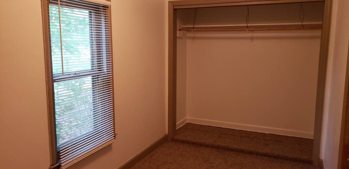 House for rent at 1187 Kenneth St, Muskegon, MI 49442