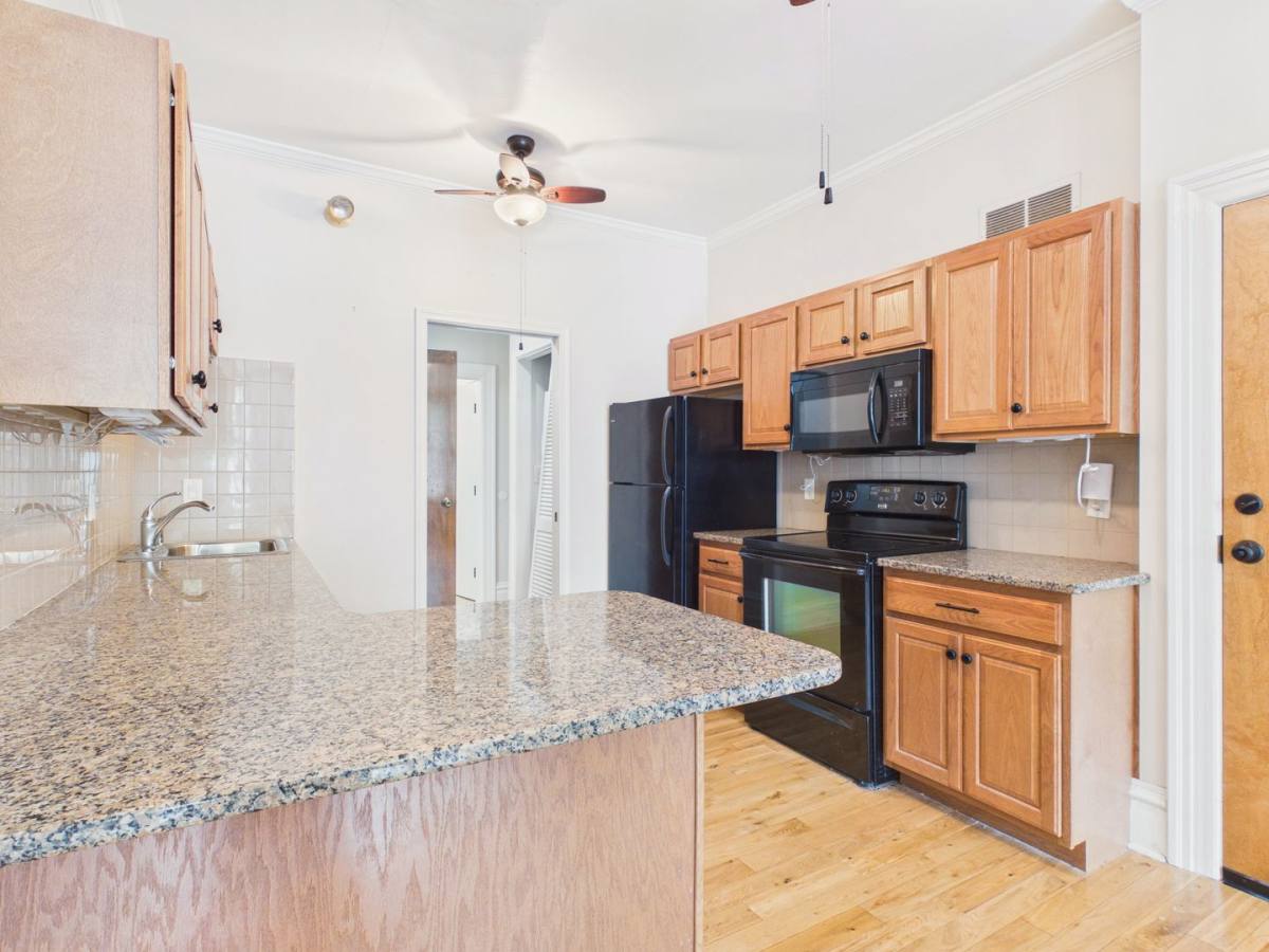 Apartment for rent at 104 State St, Harrisburg, PA 17101