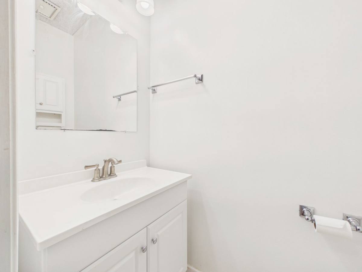 Apartment for rent at 104 State St, Harrisburg, PA 17101