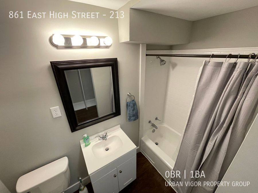 Apartment for rent at 861 E High St #213, Lexington, KY 40502