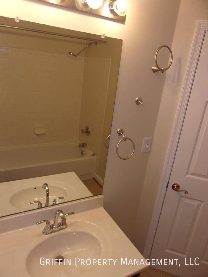 Apartment for rent at 6600 Saint Ignatus Dr #301, Fort Washington, MD 20744