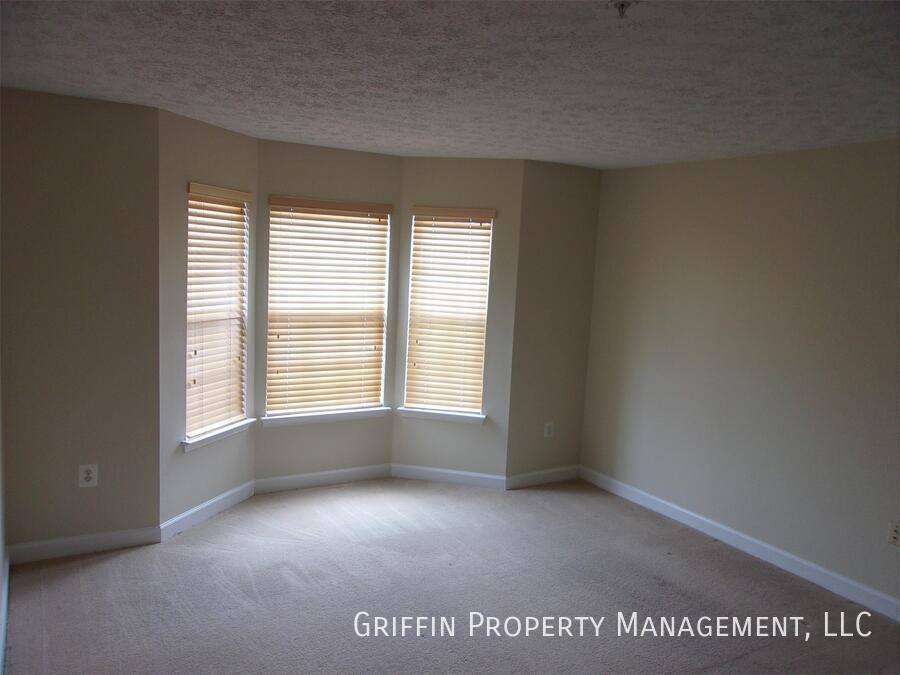 Apartment for rent at 6600 Saint Ignatus Dr #301, Fort Washington, MD 20744