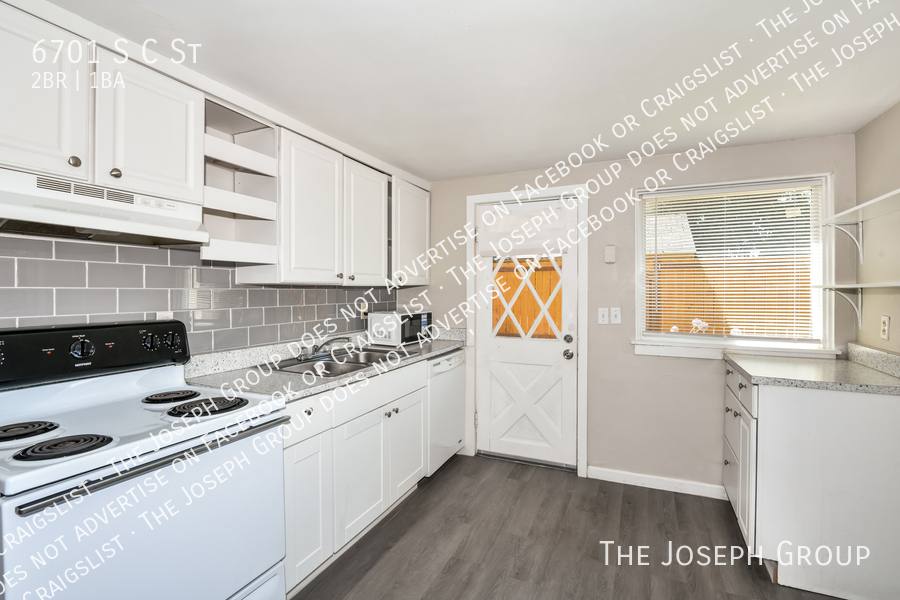 Apartment for rent at 6701 S C St, Tacoma, WA 98408
