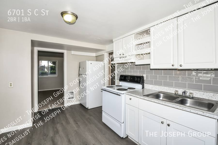 Apartment for rent at 6701 S C St, Tacoma, WA 98408