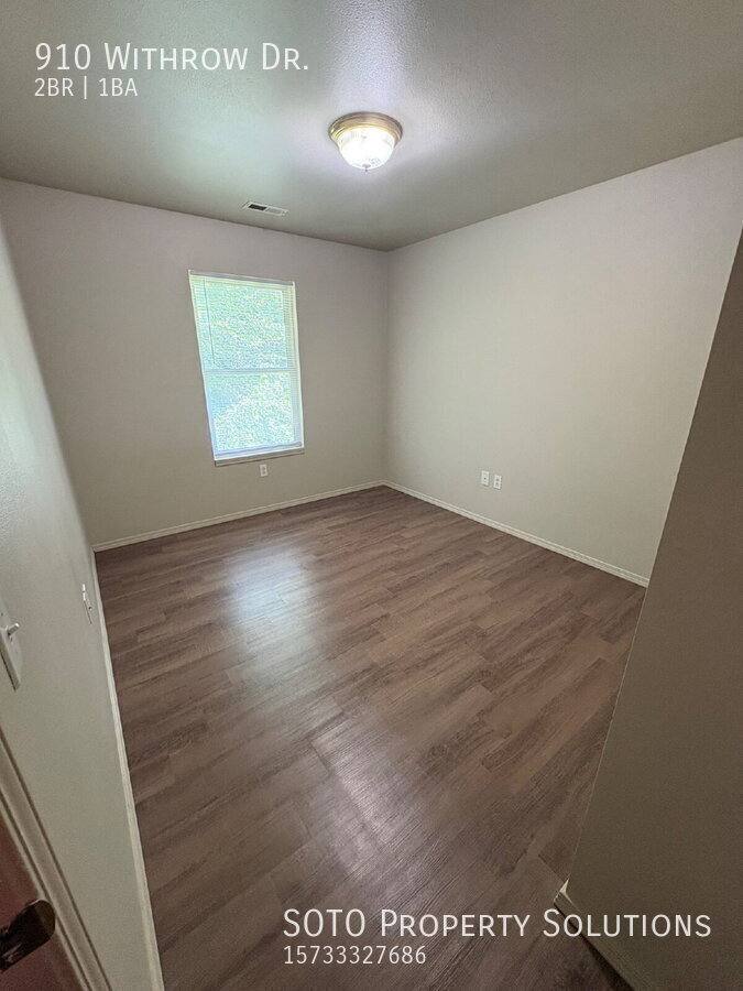 Apartment for rent at 910 Withrow Dr, Oran, MO 63771