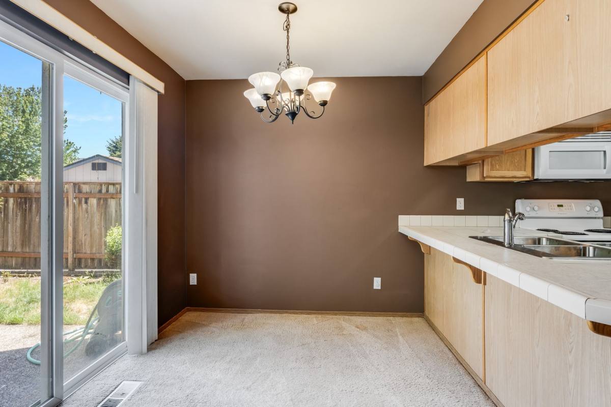 Townhouse for rent at 15979 SW Roth Dr, Beaverton, OR 97078