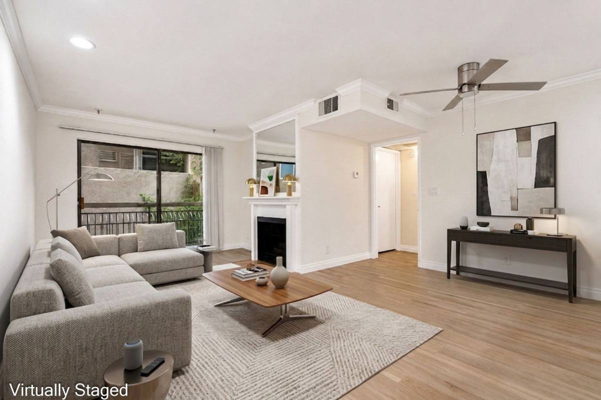 Apartment for rent at 1520 N Vista St, Los Angeles, CA 90046