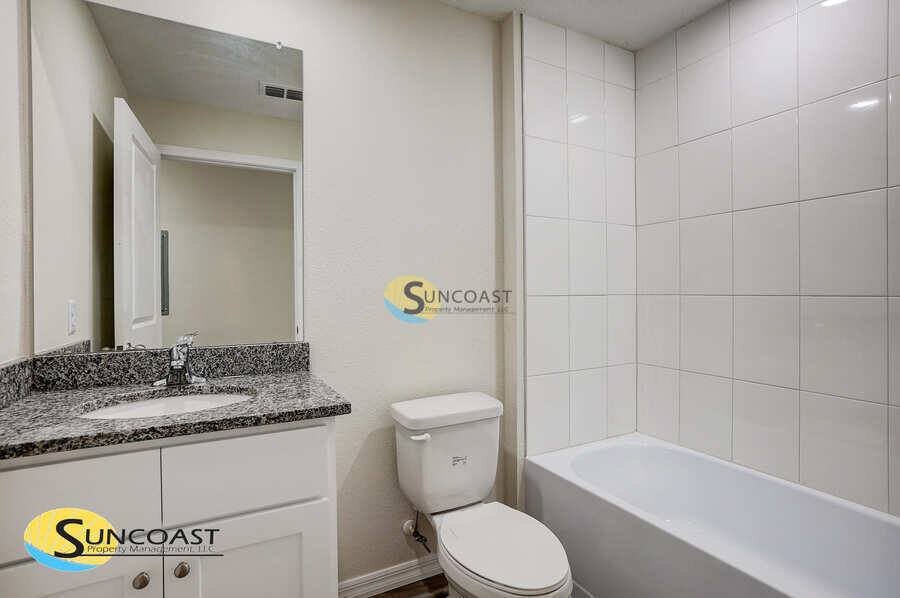 Apartment for rent at 11494 Oakfield Court #11494202, Jacksonville, FL 32258