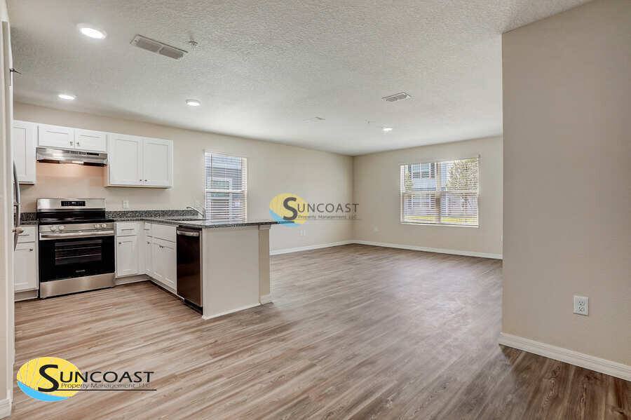 Apartment for rent at 11494 Oakfield Court #11494202, Jacksonville, FL 32258